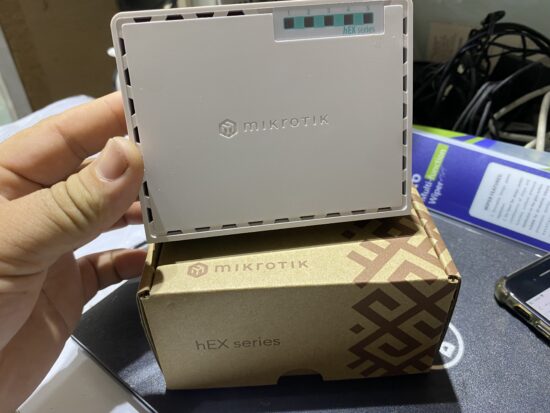 https://wifiprovn.com/san-pham/mikrotik-hex-e50ug/